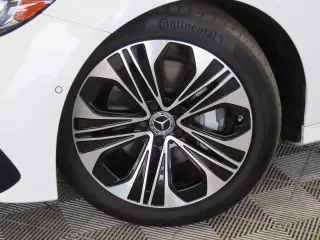 Mercedes-Benz Clase E 2025 AWD E 350 4MATIC Sedán de 4 puertas