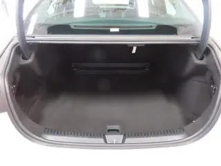 Mercedes-Benz Clase E 2025 AWD E 350 4MATIC Sedán de 4 puertas