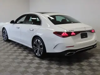 Mercedes-Benz Clase E 2025 AWD E 350 4MATIC Sedán de 4 puertas