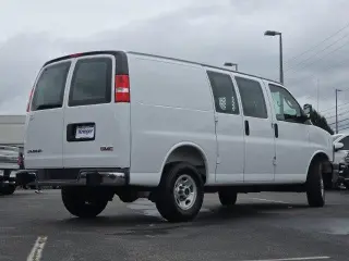 GMC Savana 2025 2500 3dr Cargo Van