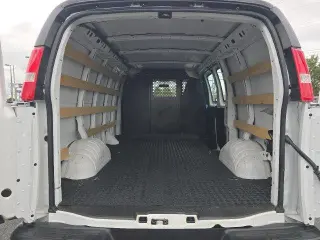 GMC Savana 2025 2500 3dr Cargo Van