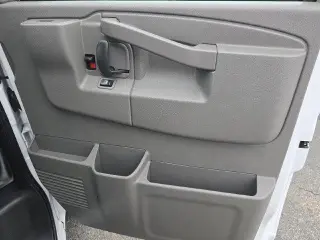 GMC Savana 2025 2500 3dr Cargo Van