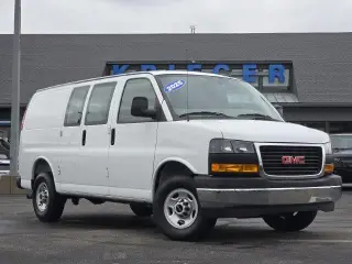 GMC Savana 2025 2500 3dr Cargo Van