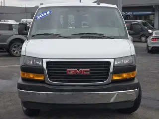 GMC Savana 2025 2500 3dr Cargo Van