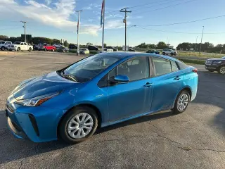 Toyota Prius 2019 LE 4p Hatchback