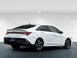 Hyundai ELANTRA Hybrid 2025 Azul 4p Sedán