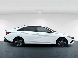 Hyundai ELANTRA Hybrid 2025 Azul 4p Sedán