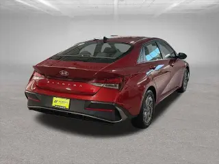 Hyundai ELANTRA 2024 SEL 4dr Sedán