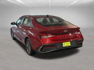 Hyundai ELANTRA 2024 SEL 4dr Sedán