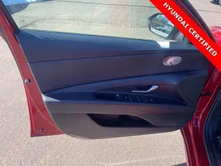 Hyundai ELANTRA 2023 SEL Sedán 4 puertas SULEV