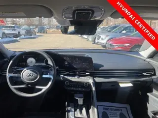 Hyundai ELANTRA 2023 SEL Sedán 4 puertas SULEV