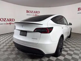 Tesla Model Y 2022 AWD Performance 4dr Crossover