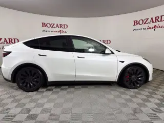 Tesla Model Y 2022 AWD Performance 4dr Crossover
