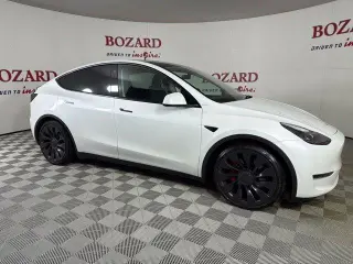 Tesla Model Y 2022 AWD Performance 4dr Crossover