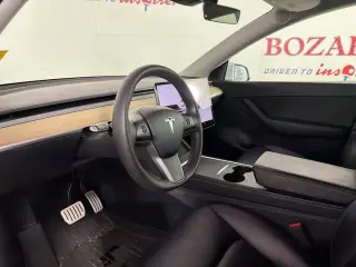 Tesla Model Y 2022 AWD Performance 4dr Crossover