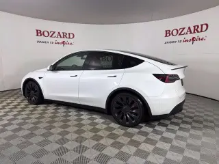 Tesla Model Y 2022 AWD Performance 4dr Crossover