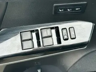 Toyota RAV4 Hybrid 2018 AWD Limited 4p SUV