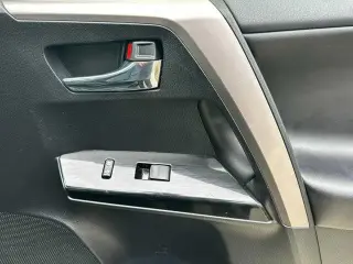 Toyota RAV4 Hybrid 2018 AWD Limited 4p SUV