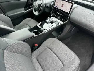 Toyota bZ4X 2023 XLE 4dr Crossover