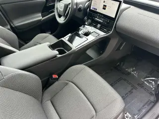 Toyota bZ4X 2024 XLE Crossover 4p