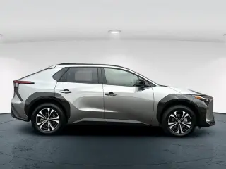Toyota bZ4X 2024 XLE Crossover 4p