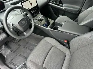 Toyota bZ4X 2024 XLE Crossover 4p