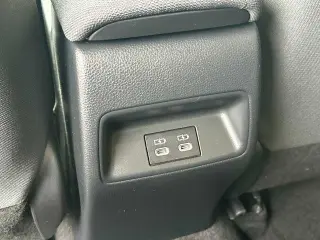 Toyota Corolla Hybrid 2024 SE 4p Sedan