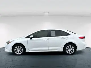 Toyota Corolla Hybrid 2024 SE 4p Sedan