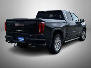 GMC Sierra 1500 2022 4x4 Denali 4p. Cabina de Tripulacion 5.8 ft. CB