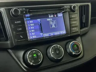 Toyota RAV4 2018 LE 4dr SUV