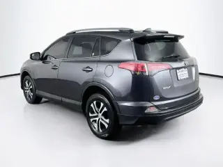 Toyota RAV4 2018 LE 4dr SUV