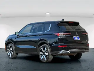 Mitsubishi Outlander 2025 SE 4dr SUV