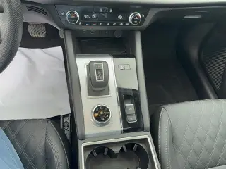 Mitsubishi Outlander PHEV 2023 AWD SEL 4p SUV