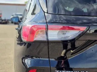 Ford Escape Hybrid 2022 AWD Titanium 4dr SUV
