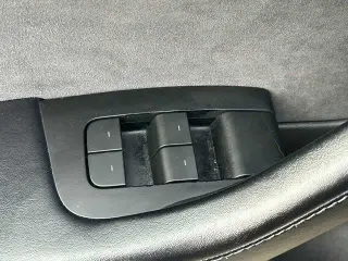 Tesla Model 3 2022 4p Sedán