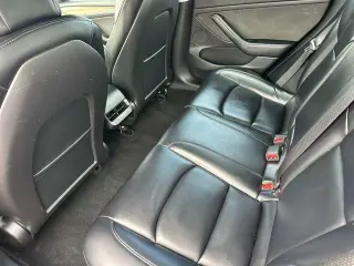 Tesla Model 3 2022 4p Sedán