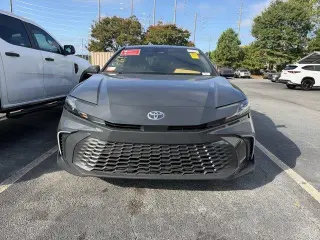 Toyota Camry 2025 SE 4p Sedan