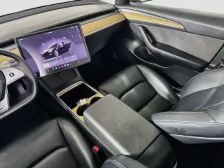 Tesla Model 3 2022 4dr Sedán