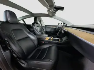Tesla Model 3 2022 4dr Sedán