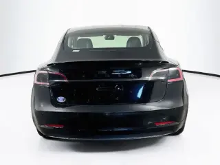 Tesla Model 3 2022 4dr Sedán