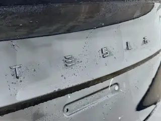Tesla Model 3 2022 4dr Sedán