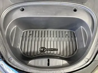 Tesla Model 3 2022 4dr Sedán