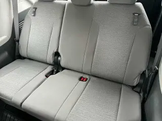 Toyota Sienna 2024 AWD LE 8 Pasajeros 4 Puertas Minivan
