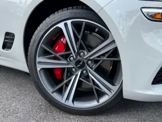 Genesis G70 2025 3.3T Sport Advanced Sedán 4 puertas