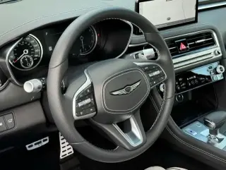 Genesis G70 2025 3.3T Sport Advanced Sedán 4 puertas
