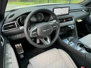 Genesis G70 2025 3.3T Sport Advanced Sedán 4 puertas