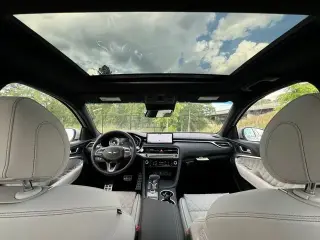 Genesis G70 2025 3.3T Sport Advanced Sedán 4 puertas
