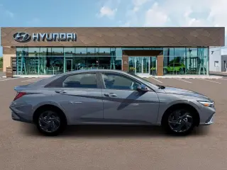 Hyundai ELANTRA 2026 SEL Sport 4dr Sedan