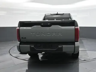 Toyota Tundra 2024 4x4 Platinum 4p CrewMax Cab Pickup LB