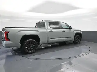 Toyota Tundra 2024 4x4 Platinum 4p CrewMax Cab Pickup LB